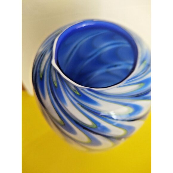 Eastern Art Blue & White  Glass Swirl Studio Hand Blown Large Vase 13" x 6" - Picture 5 of 10